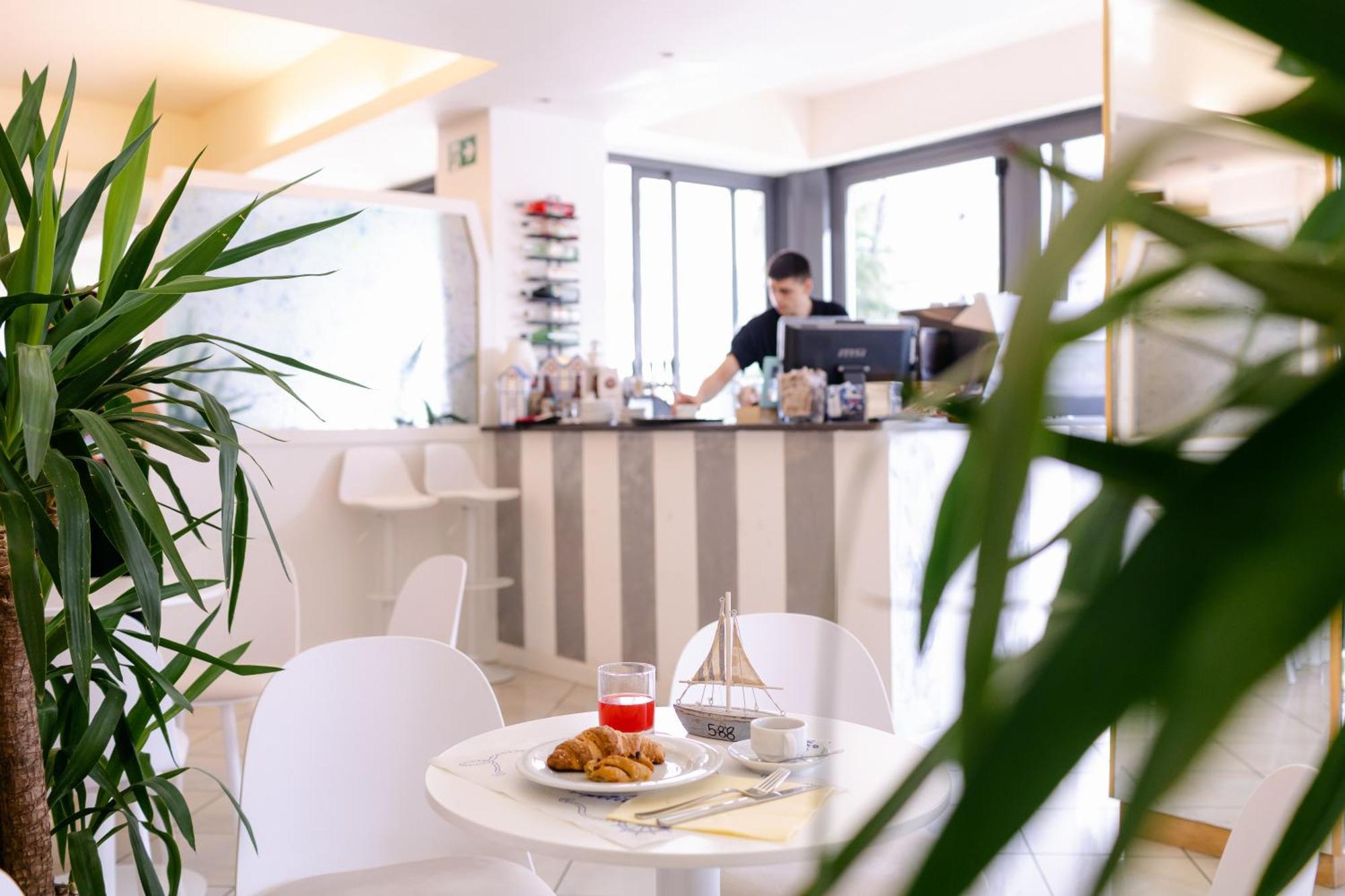 Hotel Golf Cattolica Dış mekan fotoğraf